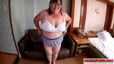 الإباحية مع الكتاكيت السمينة